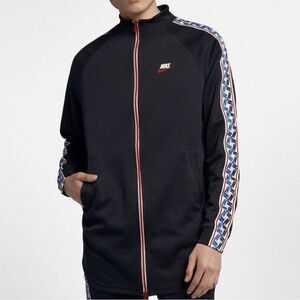 Nike Men's zip up sport jacket with arm detail Men's Size M